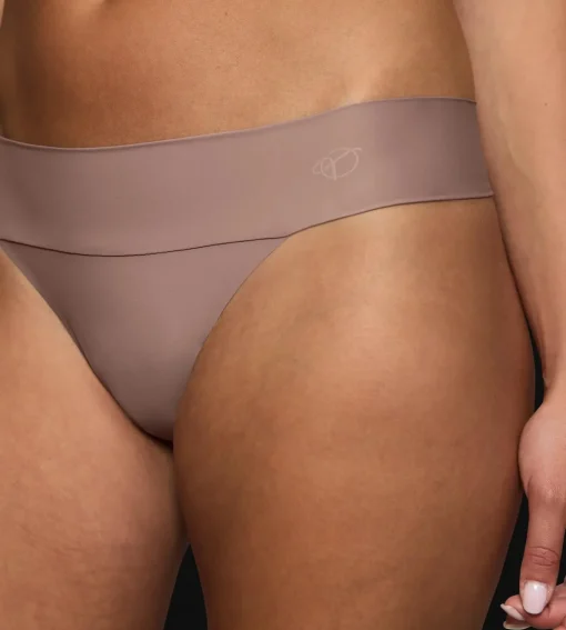 Damen Triumph Body Make-Up Illusion String EX