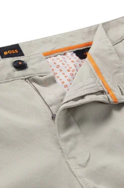 Herren Boss Orange Chino aus Stretch-Baumwolle mit Dobby-Struktur und Bundfalten