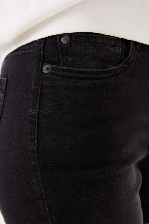 Damen Garcia Jeans-Shorts