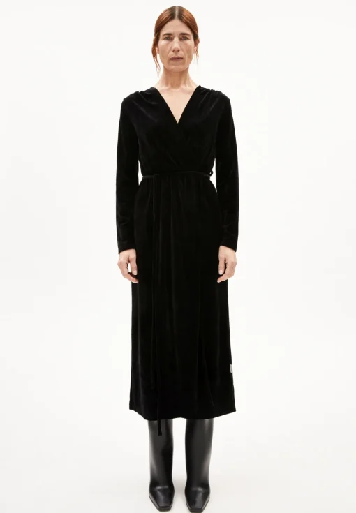 Damen armedangels Jerseykleid Regular Fit aus Samt VERLAAR