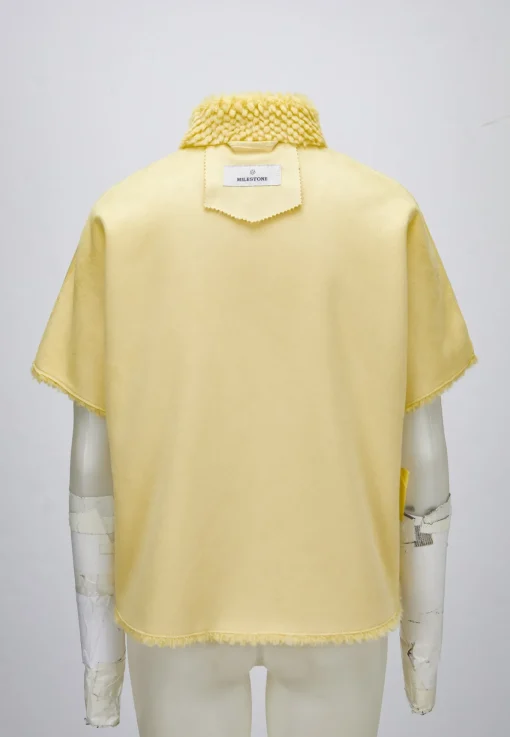 Damen Milestone Kurze Cape-Weste in Fake Pelz