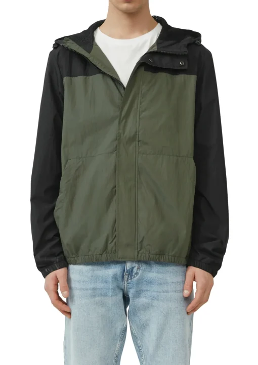 Herren QS Packable Windbreaker mit Kapuze