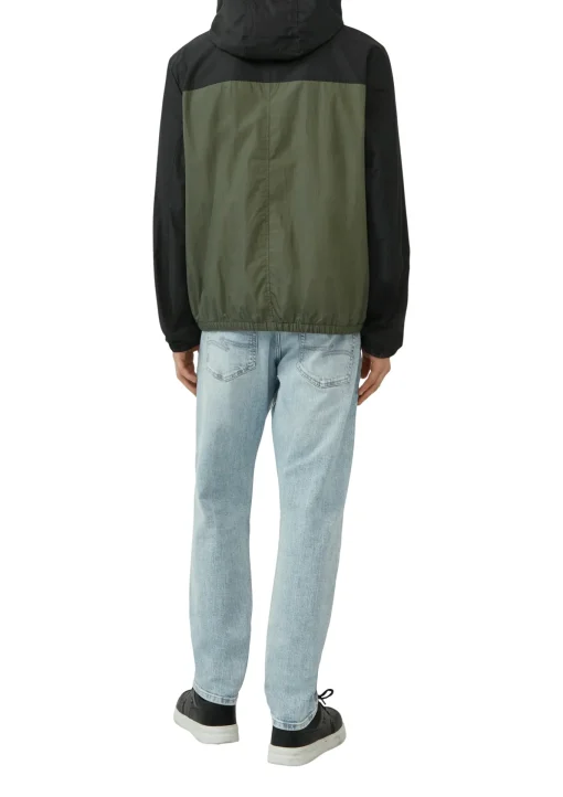 Herren QS Packable Windbreaker mit Kapuze