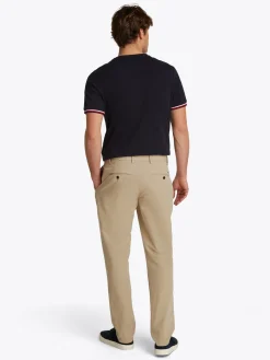 Herren Tommy Hilfiger Performance Denton Straight Leg Fit Chino