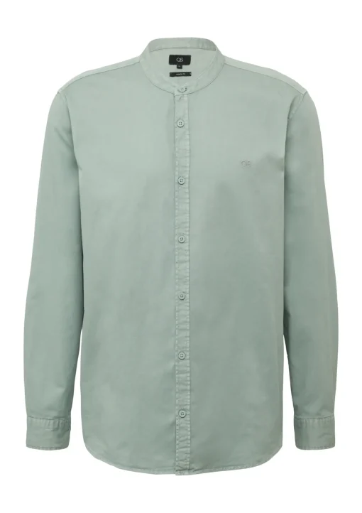 Herren QS Regular Fit: Gewaschenes Stehkragenhemd mit Logo-Stickerei