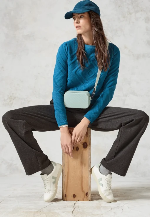 Damen Cecil Shirt mit 3D Strukturmuster