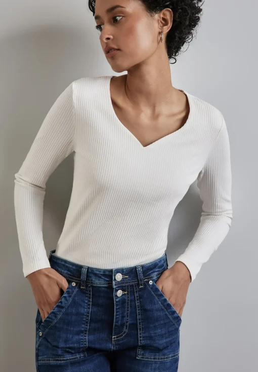 Damen Street One Shirt mit Herzausschnitt
