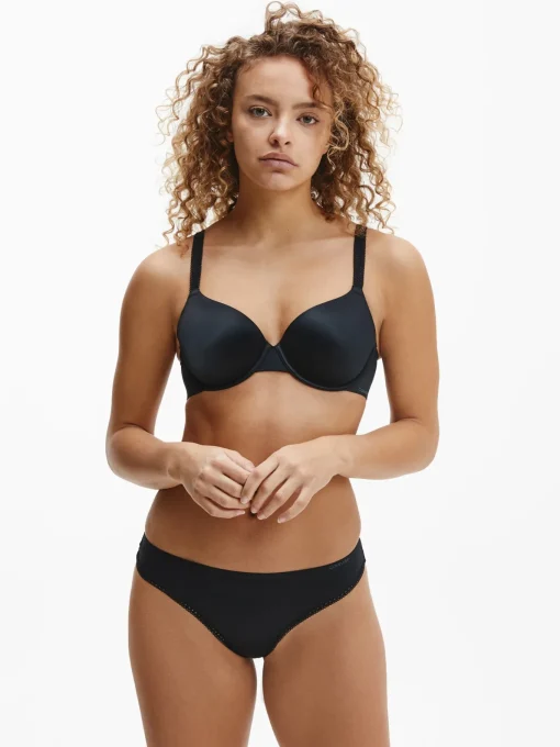 Damen Calvin Klein String Liquid Touch