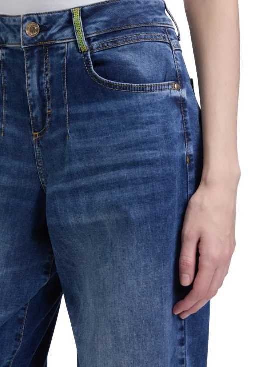 Damen Cartoon Used Look-Jeans